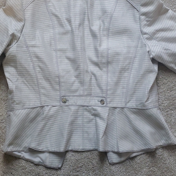 Suit Jacket - Picture 4 of 4